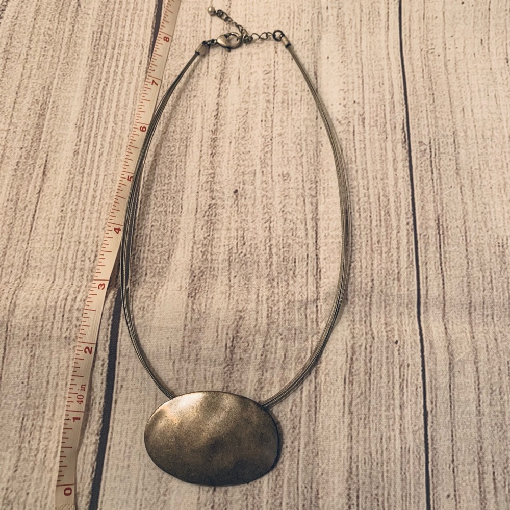 Premier Designs Silver Pendent Necklace